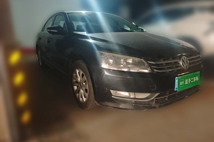 Used Volkswagen Passat 2014 1.8TSI DSG Prestige Edition Front Right 45 Deg