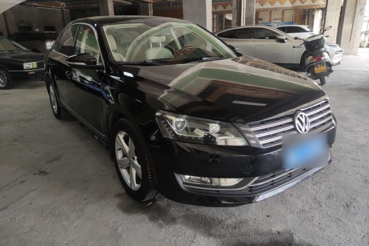 Used Volkswagen Passat 2014 2.0 TSI DSG Prestige Edition Front Right 45 Deg