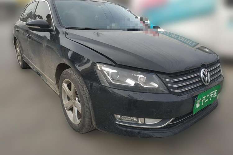Used Volkswagen Passat 2014 1.8TSI DSG Prestige Edition Front Right 45 Deg