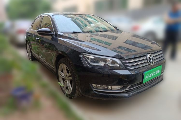 Used Volkswagen Passat 2014 1.8TSI DSG Prestige Navigation Edition Front Right 45 Deg
