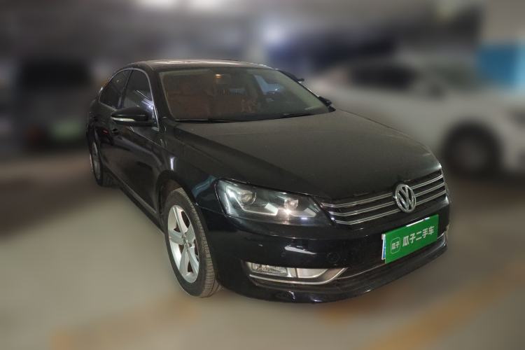Used Volkswagen Passat 2014 1.8TSI DSG Prestige Edition Front Right 45 Deg