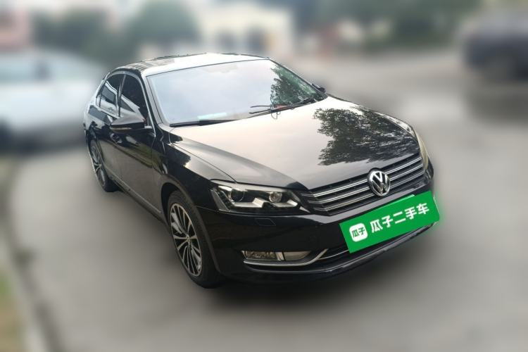 Used Volkswagen Passat 2014 1.8TSI DSG Prestige Navigation Edition Front Right 45 Deg