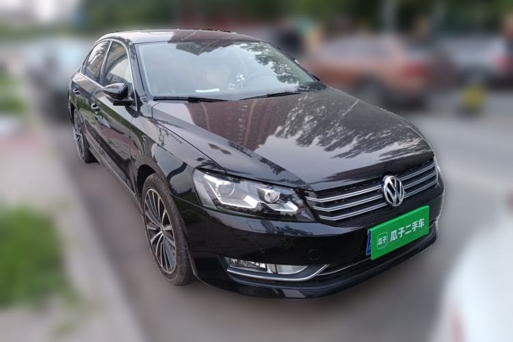 Used Volkswagen Passat 2014 1.8TSI DSG Prestige Navigation Edition Front Right 45 Deg