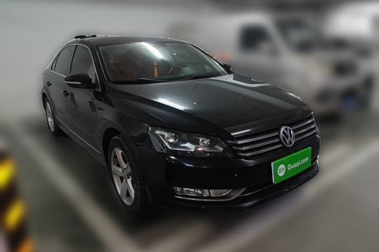 Used Volkswagen Passat 2014 1.8TSI DSG Prestige Edition Front Right 45 Deg