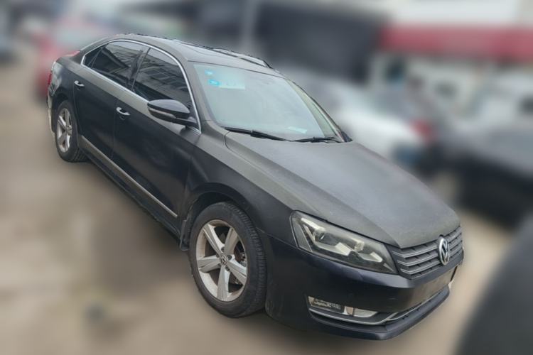 Used Volkswagen Passat 2014 1.8TSI DSG Prestige Edition Front Right 45 Deg