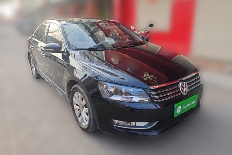 Used Volkswagen Passat 2014 1.8TSI DSG Prestige Edition Front Right 45 Deg