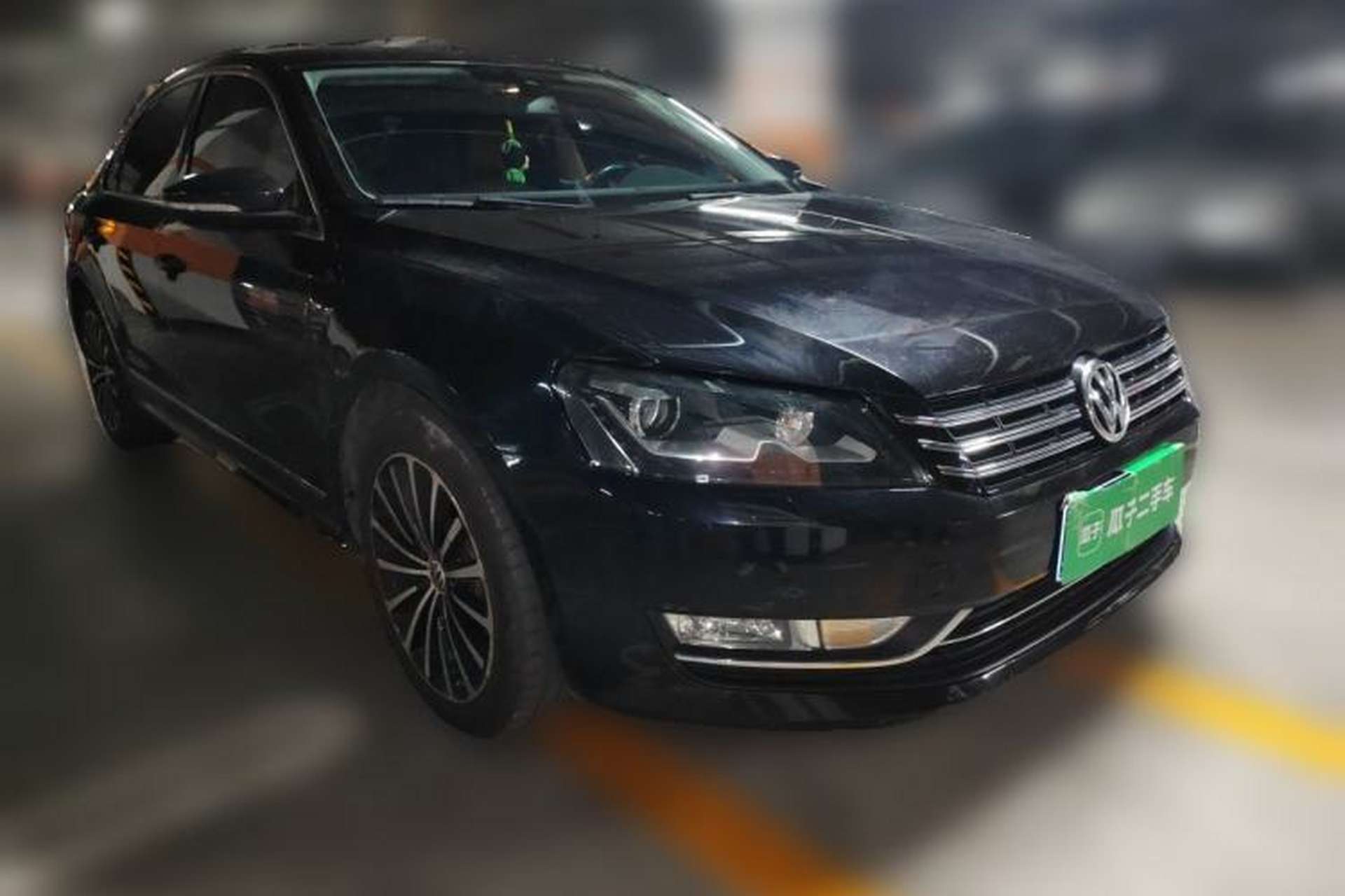 Used Volkswagen Passat 2014 2.0 TSI DSG Ultimate Edition Front Right 45 Deg