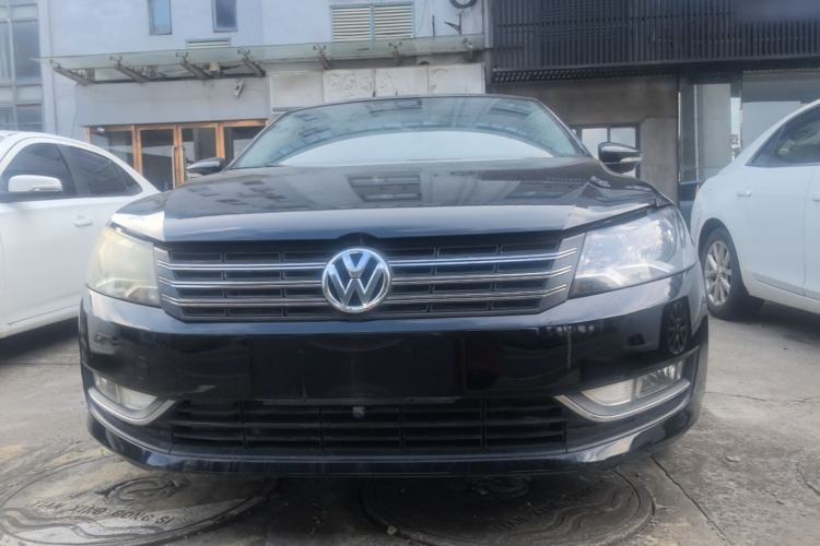 Used Volkswagen Passat 2014 1.8TSI DSG Prestige Navigation Edition Front