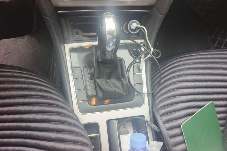 Used Volkswagen Passat 2014 1.8TSI DSG Prestige Edition Gear Lever