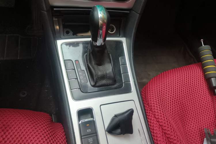 Used Volkswagen Passat 2014 1.8TSI DSG Prestige Edition Gear Lever