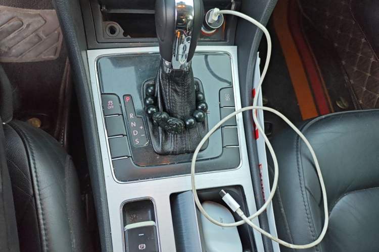Used Volkswagen Passat 2014 1.8TSI DSG Prestige Edition Gear Lever