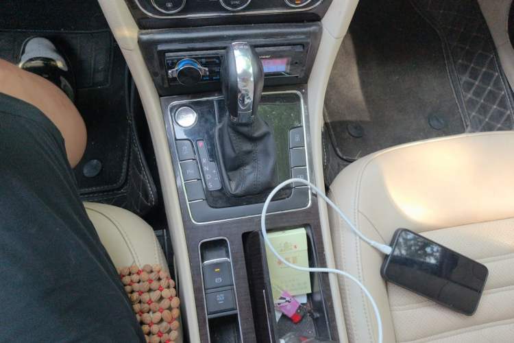 Used Volkswagen Passat 2014 2.0 TSI DSG Prestige Edition Gear Lever