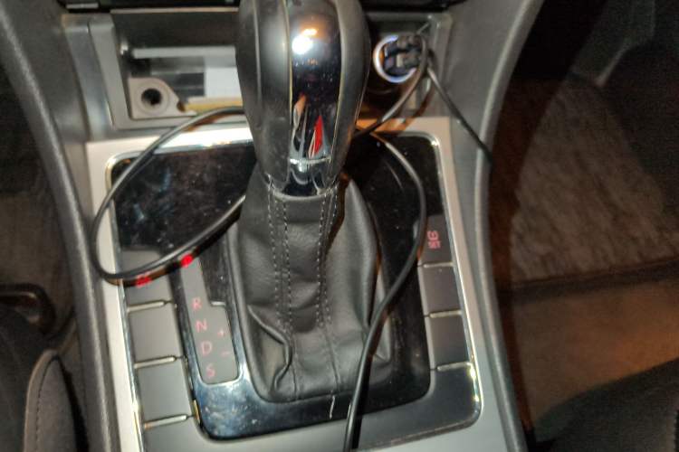 Used Volkswagen Passat 2014 1.8TSI DSG Prestige Edition Gear Lever