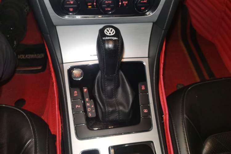 Used Volkswagen Passat 2014 1.8TSI DSG Prestige Edition Gear Lever