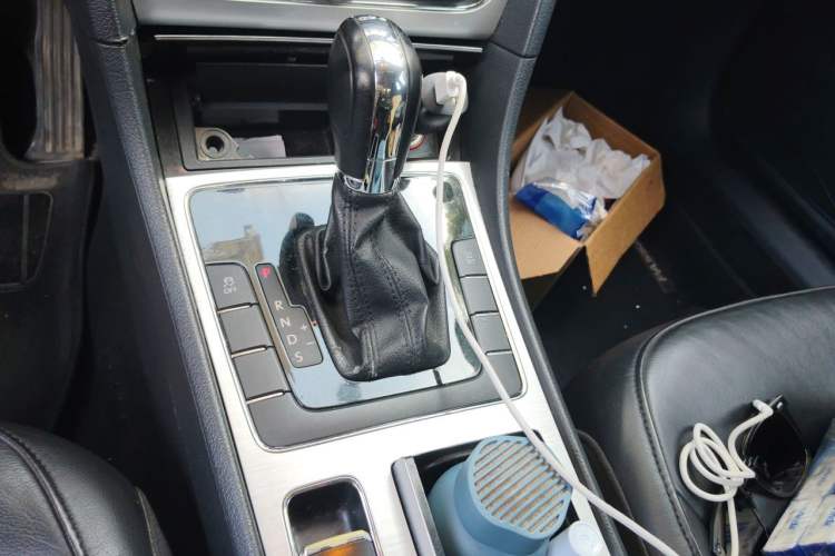 Used Volkswagen Passat 2014 1.8TSI DSG Prestige Edition Gear Lever