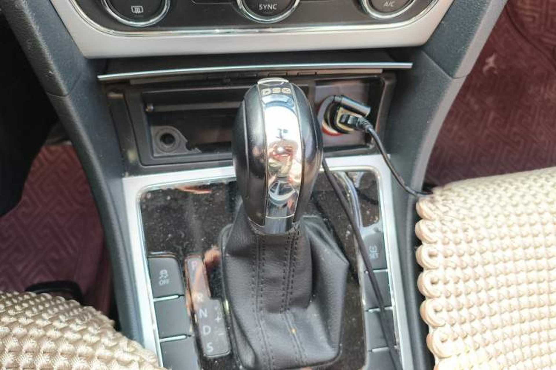 Used Volkswagen Passat 2014 1.8TSI DSG Prestige Edition Gear Lever