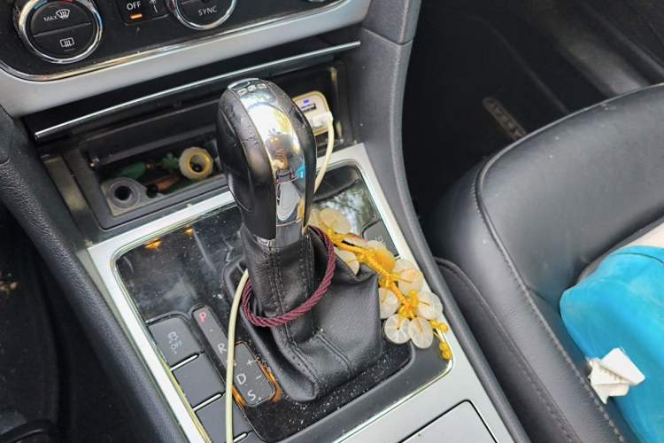 Used Volkswagen Passat 2014 1.8TSI DSG Prestige Edition Gear Lever