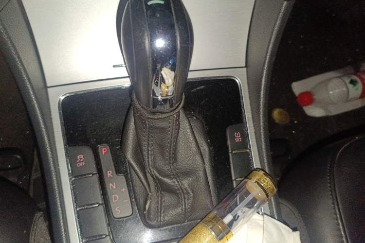 Used Volkswagen Passat 2014 1.8TSI DSG Prestige Edition Gear Lever
