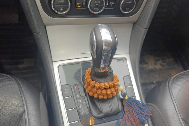 Used Volkswagen Passat 2014 1.4TSI DSG Prestige Edition Gear Lever