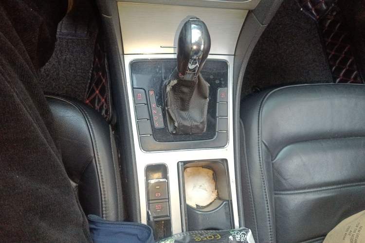 Used Volkswagen Passat 2014 1.8TSI DSG Prestige Edition Gear Lever