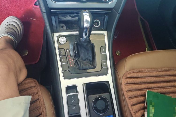 Used Volkswagen Passat 2014 1.8TSI DSG Prestige Navigation Edition Gear Lever