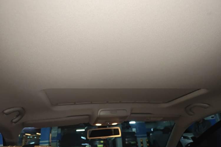 Used Volkswagen Passat 2014 1.8TSI DSG Prestige Navigation Edition Headliner