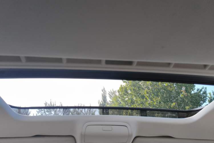Used Volkswagen Passat 2014 1.8TSI DSG Prestige Edition Headliner