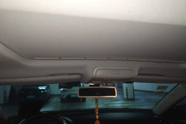 Used Volkswagen Passat 2014 1.8TSI DSG Prestige Edition Headliner