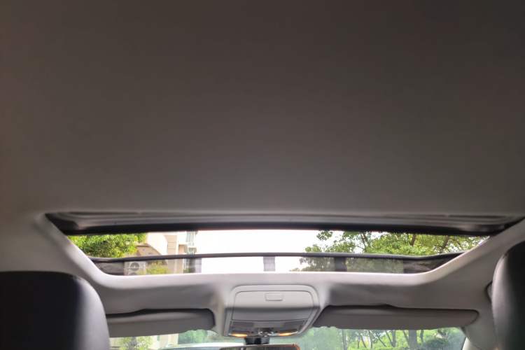 Used Volkswagen Passat 2014 1.8TSI DSG Prestige Edition Headliner