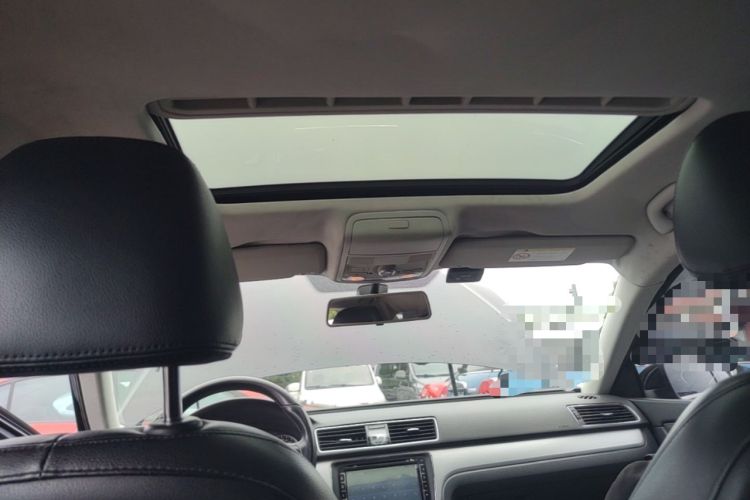 Used Volkswagen Passat 2014 1.8TSI DSG Prestige Edition Headliner