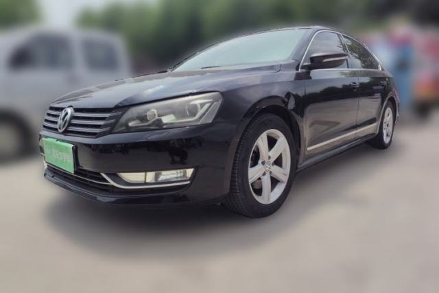 Ojetý Volkswagen Passat 2014 1.8TSI DSG Prestige Edition