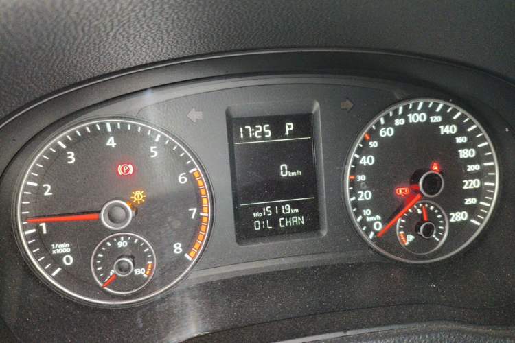 Used Volkswagen Passat 2014 1.8TSI Automatic Prestige Edition Instrument Cluster