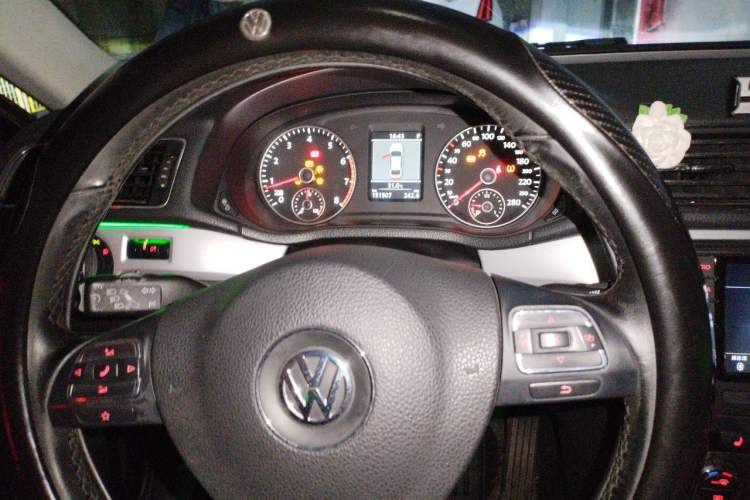 Used Volkswagen Passat 2014 1.8TSI DSG Prestige Edition Instrument Cluster