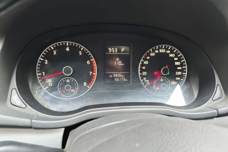 Used Volkswagen Passat 2014 1.8TSI DSG Prestige Edition Instrument Cluster