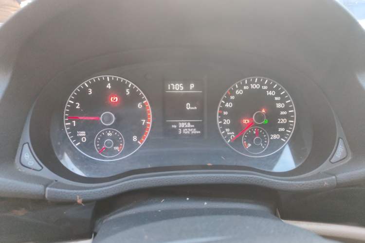Used Volkswagen Passat 2014 1.8TSI DSG Prestige Edition Instrument Cluster