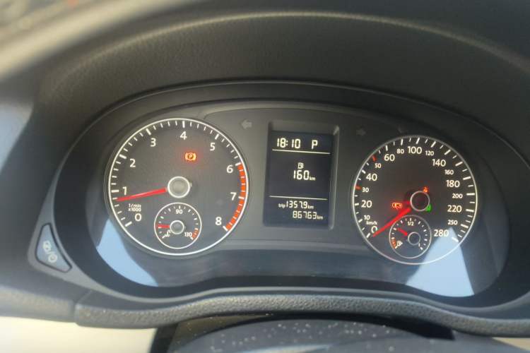 Used Volkswagen Passat 2014 1.8TSI DSG Prestige Edition Instrument Cluster