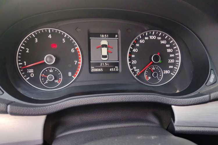 Used Volkswagen Passat 2014 1.8TSI DSG Prestige Edition Instrument Cluster