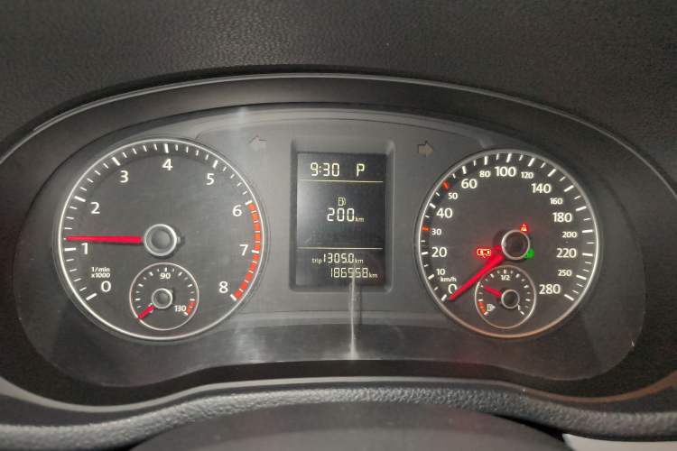 Used Volkswagen Passat 2014 1.8TSI DSG Prestige Edition Instrument Cluster
