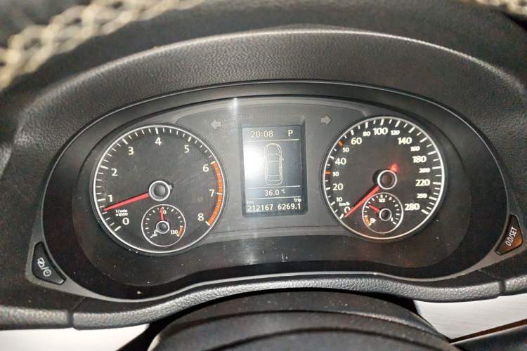 Used Volkswagen Passat 2014 1.8TSI DSG Prestige Navigation Edition Instrument Cluster