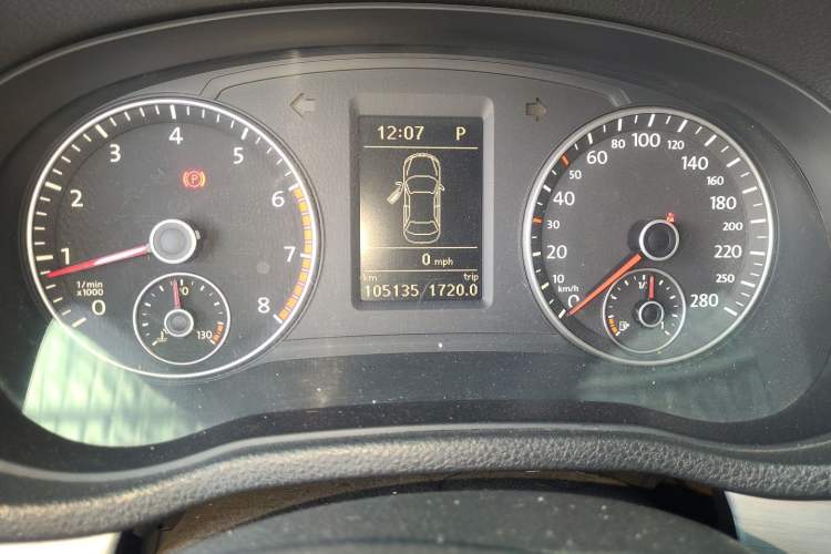 Used Volkswagen Passat 2014 1.8TSI DSG Prestige Edition Instrument Cluster