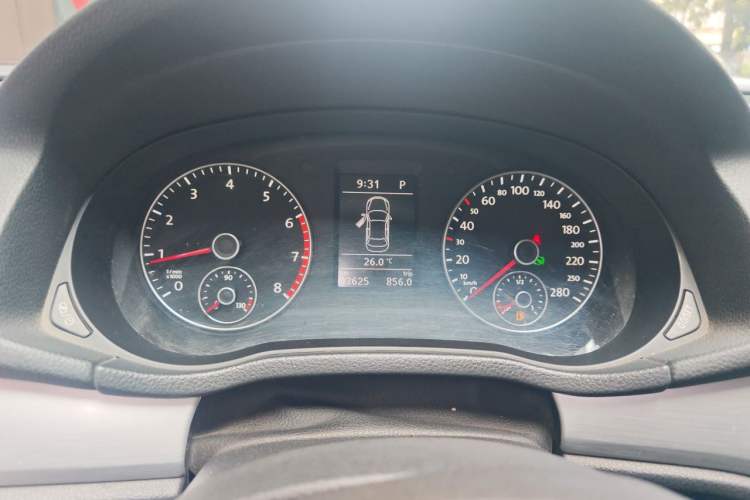 Used Volkswagen Passat 2014 1.8TSI DSG Prestige Navigation Edition Instrument Cluster