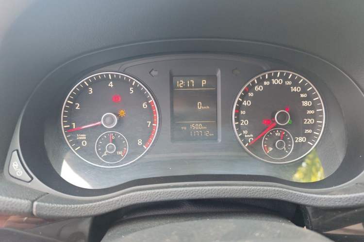 Used Volkswagen Passat 2014 1.8TSI DSG Prestige Edition Instrument Cluster