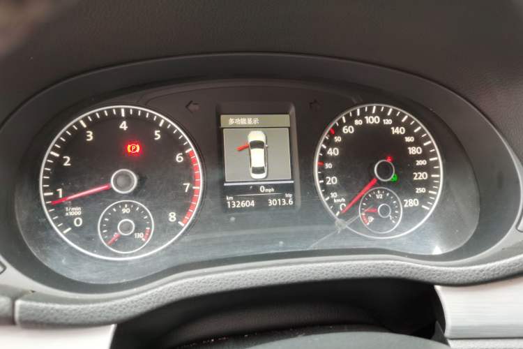 Used Volkswagen Passat 2014 2.0 TSI DSG Ultimate Edition Instrument Cluster