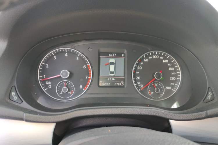 Used Volkswagen Passat 2014 1.8TSI DSG Prestige Edition Instrument Cluster