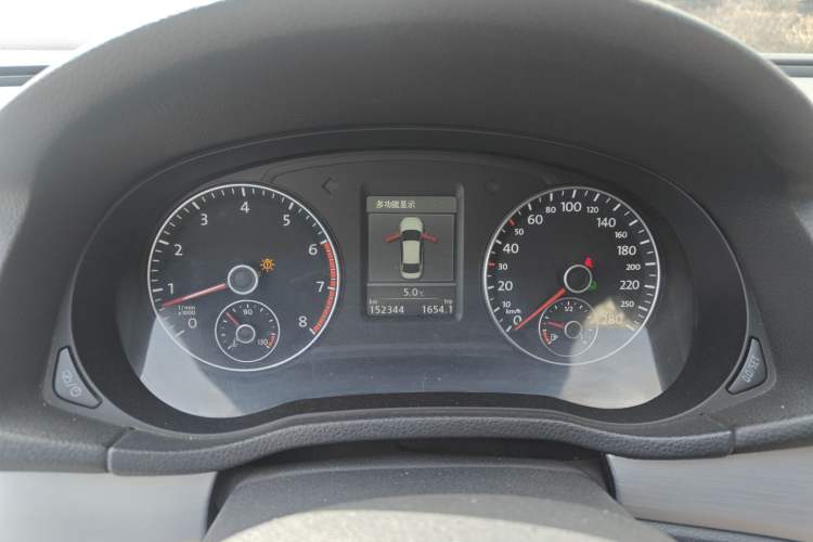 Used Volkswagen Passat 2014 1.8TSI DSG Prestige Edition Instrument Cluster