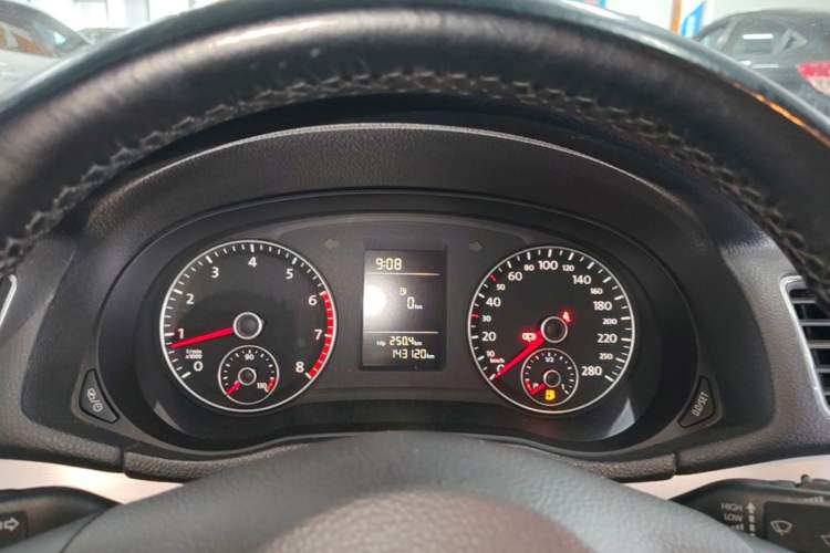 Used Volkswagen Passat 2014 1.4TSI Manual Prestige Edition Instrument Cluster