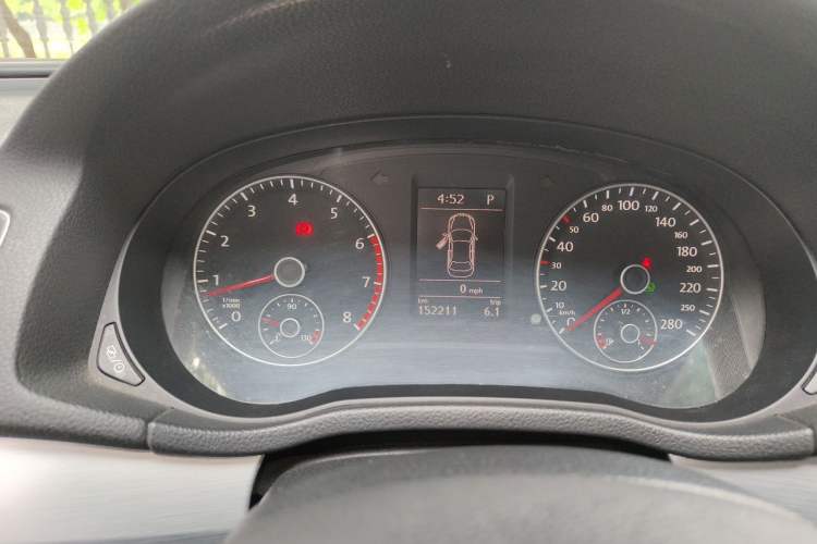 Used Volkswagen Passat 2014 1.8TSI DSG Prestige Edition Instrument Cluster