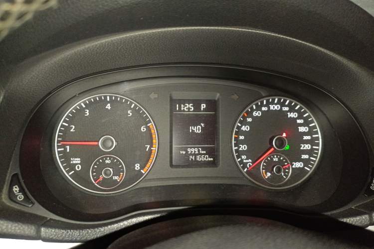 Used Volkswagen Passat 2014 1.8TSI DSG Prestige Edition Instrument Cluster