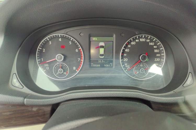 Used Volkswagen Passat 2014 1.8TSI DSG Prestige Edition Instrument Cluster