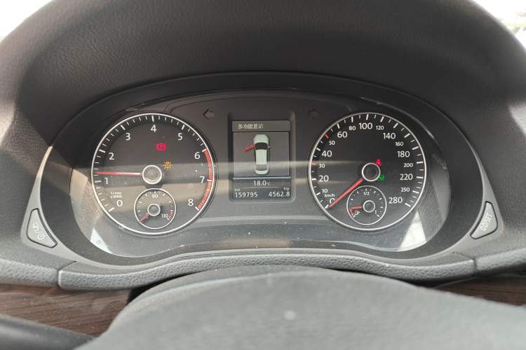 Used Volkswagen Passat 2014 1.8TSI DSG Prestige Edition Instrument Cluster